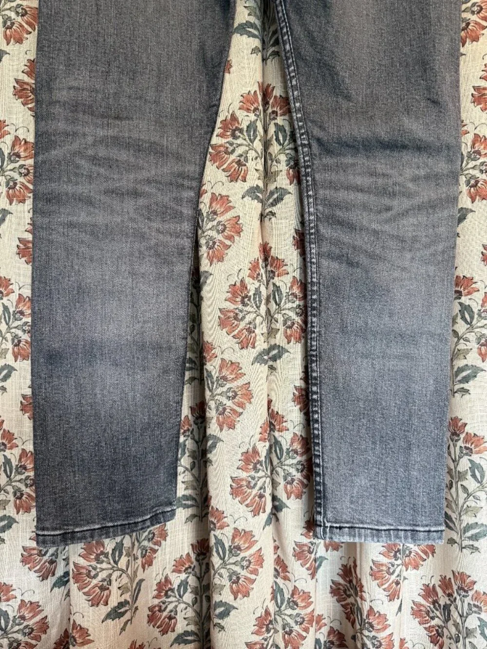 Levis men size